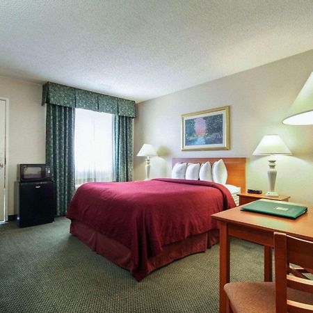 Quality Inn Airport East El Paso Exterior photo