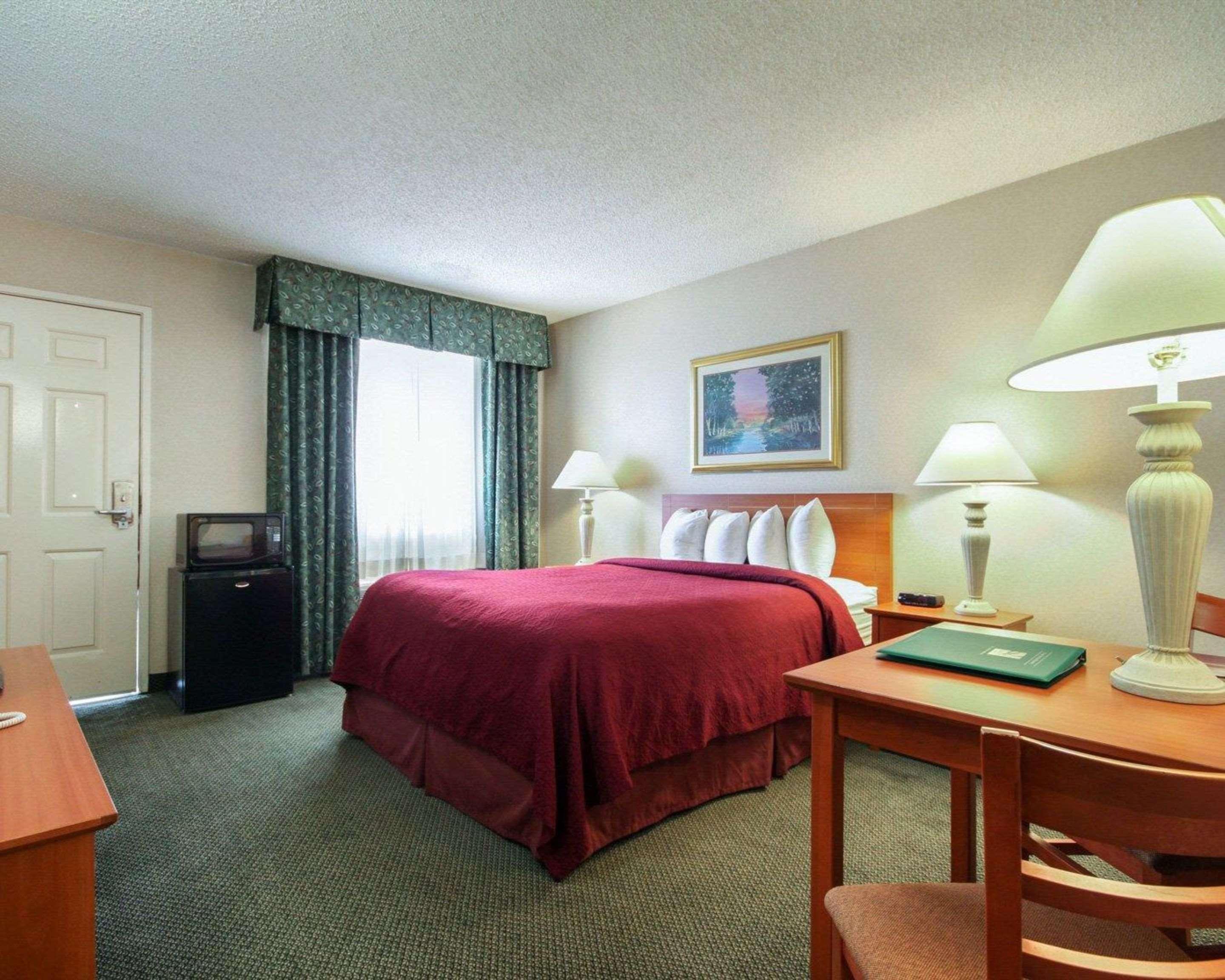 Quality Inn Airport East El Paso Exterior photo