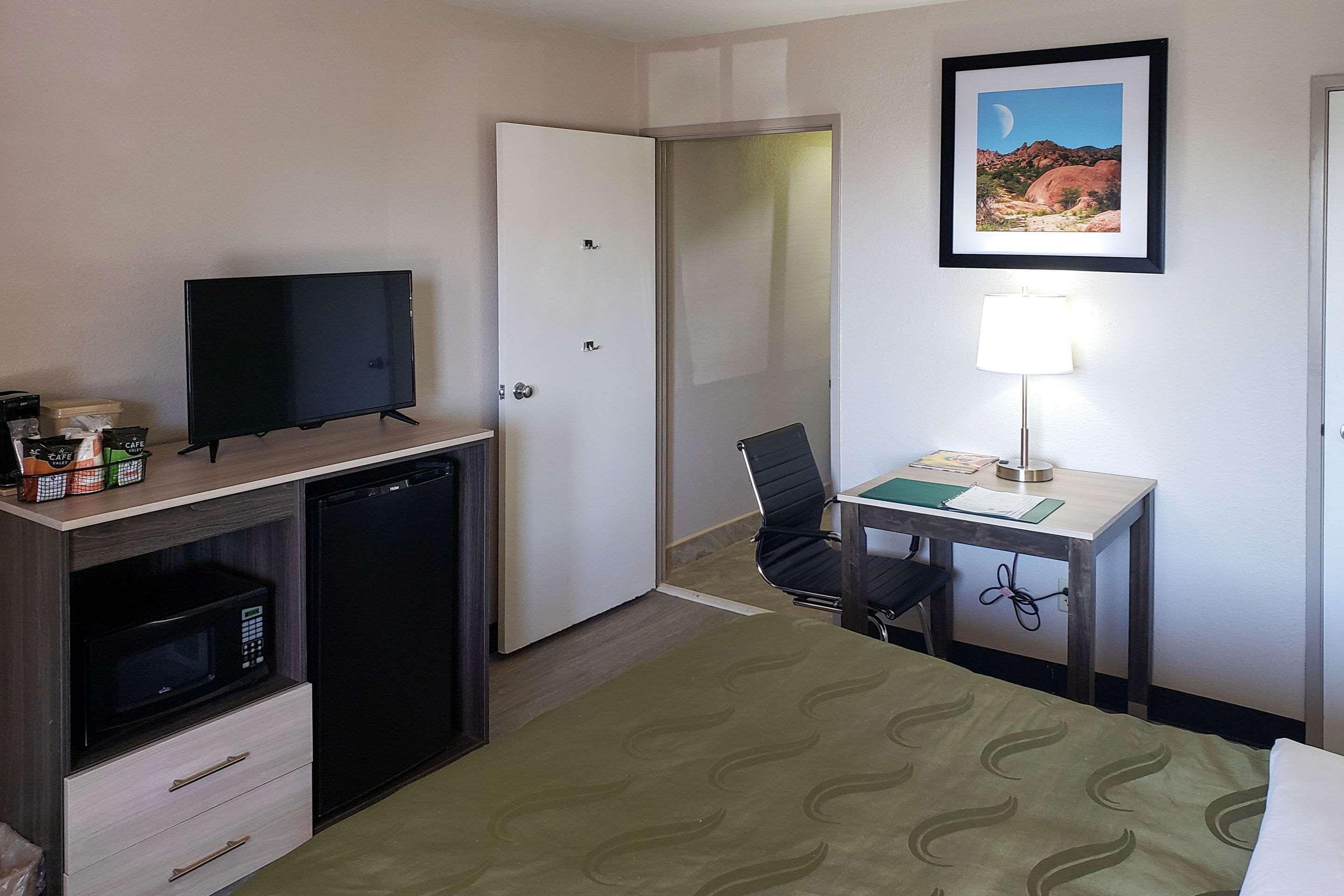 Quality Inn Airport East El Paso Exterior photo