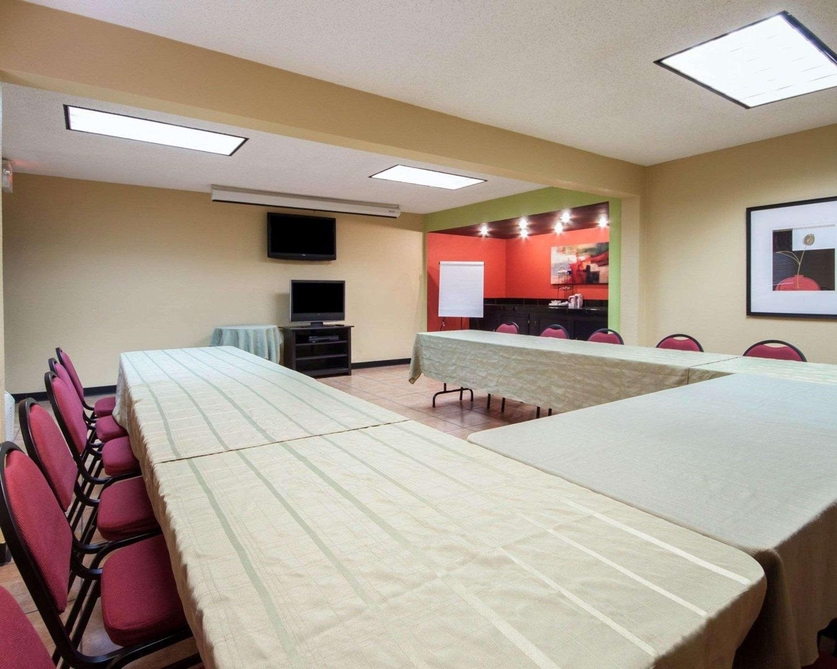 Quality Inn Airport East El Paso Exterior photo