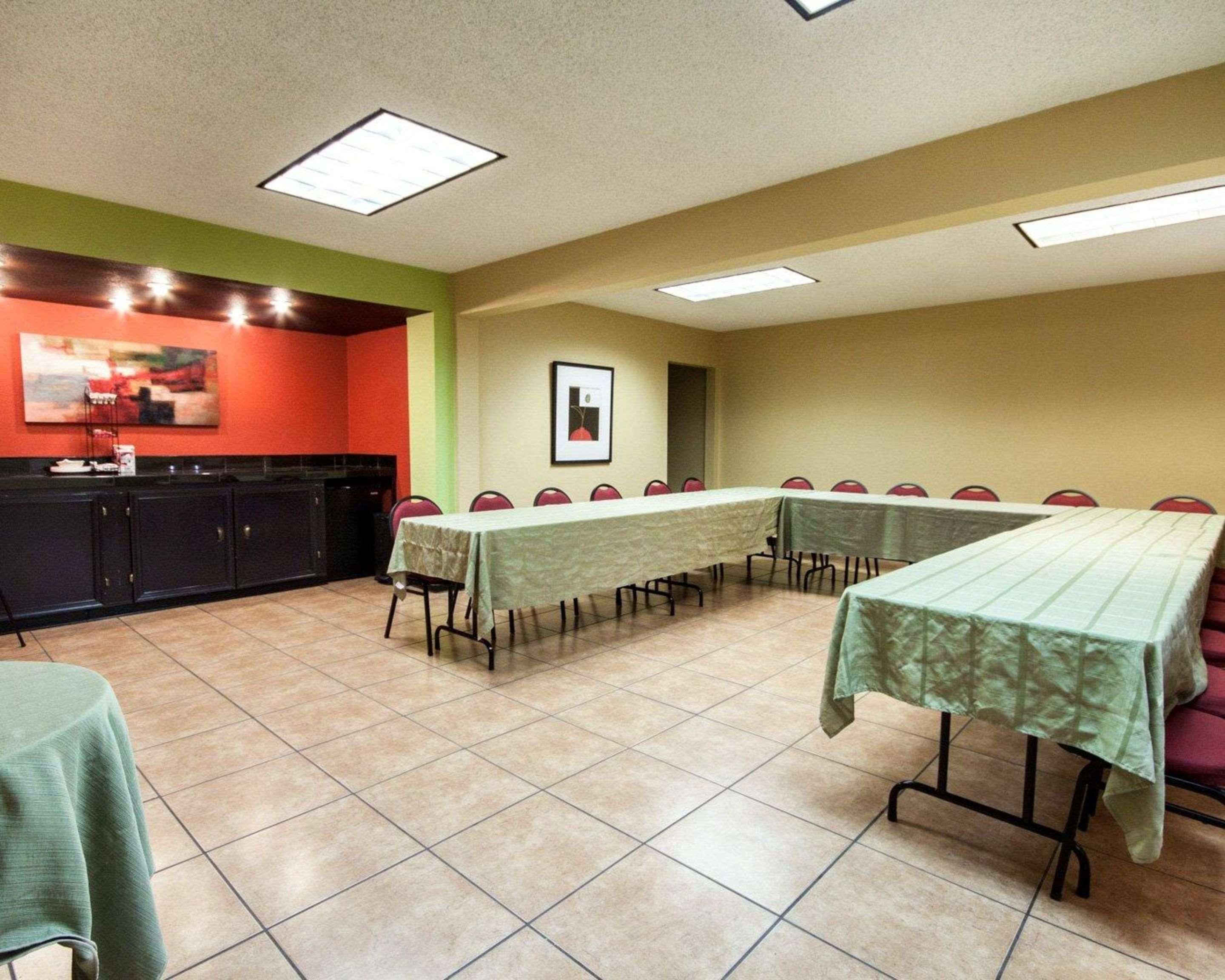 Quality Inn Airport East El Paso Exterior photo